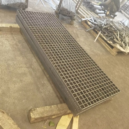 原來它還能用在這鋼格柵的非常規應用真讓人意外