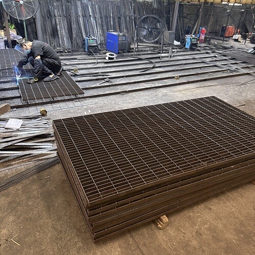 別再被忽悠了，鋼格柵板選錯損失遠比你想象的大